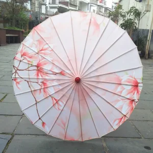 Ombrelle Décorative Japonaise Crème en Soie de Fleurs de Cerisier